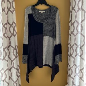 Long Patchwork Tunic Sweater w/Belle Sleeves. Tapered at waist & flowey at hips.